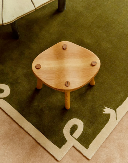 Green simple carpet